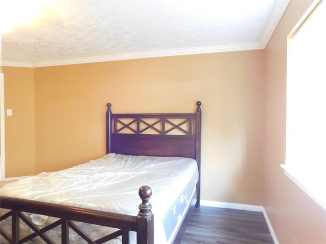 8215 Quail Hills Drive, Houston, TX 77489