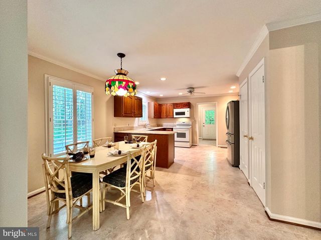 13 CONSTANTINE DR, Phoenix, MD 21131