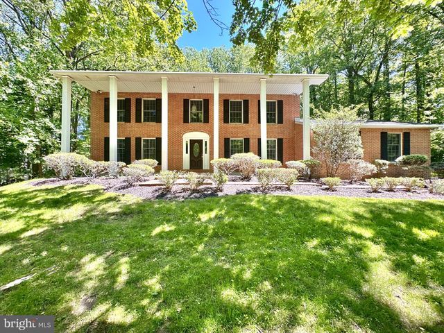 13 CONSTANTINE DR, Phoenix, MD 21131