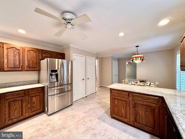 13 CONSTANTINE DR, Phoenix, MD 21131