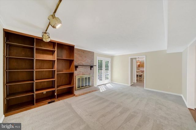 13 CONSTANTINE DR, Phoenix, MD 21131