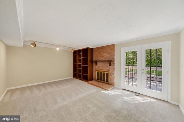 13 CONSTANTINE DR, Phoenix, MD 21131