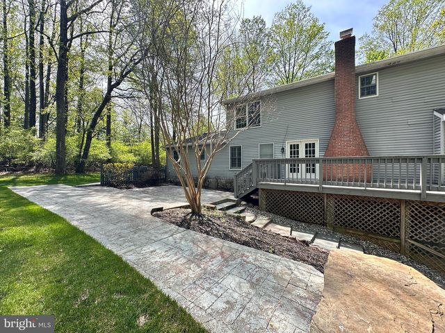 13 CONSTANTINE DR, Phoenix, MD 21131
