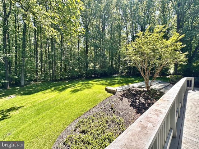 13 CONSTANTINE DR, Phoenix, MD 21131