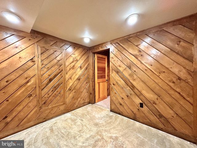 13 CONSTANTINE DR, Phoenix, MD 21131