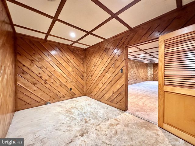 13 CONSTANTINE DR, Phoenix, MD 21131
