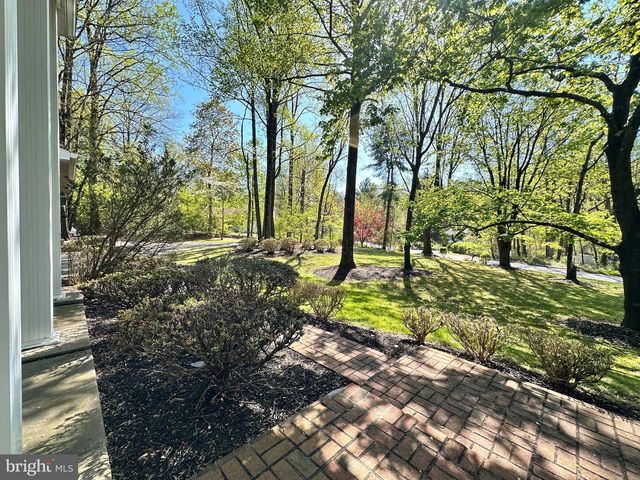 13 CONSTANTINE DR, Phoenix, MD 21131
