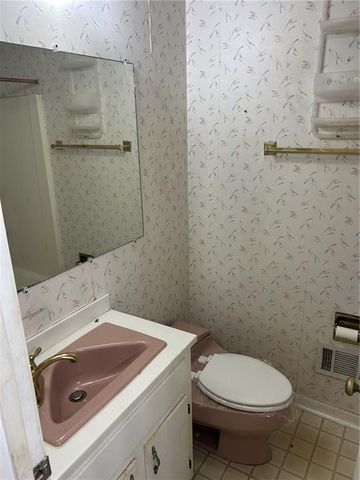 512 Rockborough Terrace, Stone Mountain, GA 30083