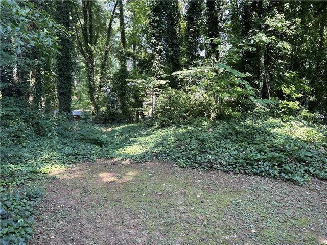 512 Rockborough Terrace, Stone Mountain, GA 30083