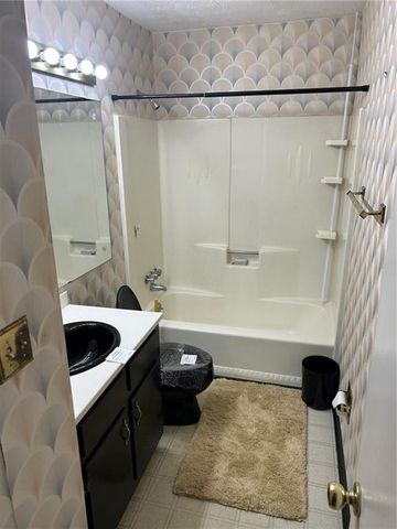 512 Rockborough Terrace, Stone Mountain, GA 30083
