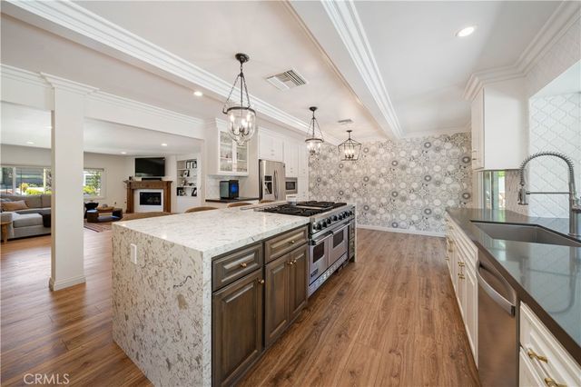 5748 Larryan Drive, Woodland Hills, CA 91367
