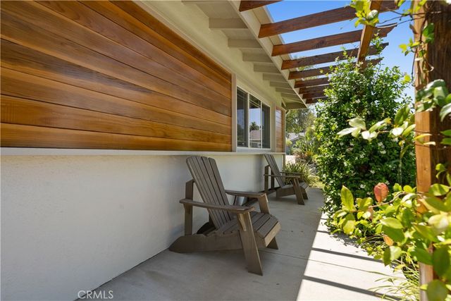 5748 Larryan Drive, Woodland Hills, CA 91367