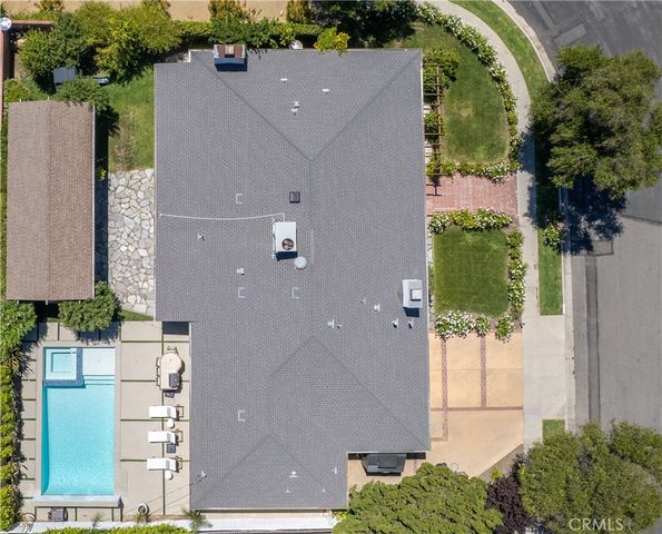 5748 Larryan Drive, Woodland Hills, CA 91367