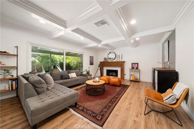5748 Larryan Drive, Woodland Hills, CA 91367