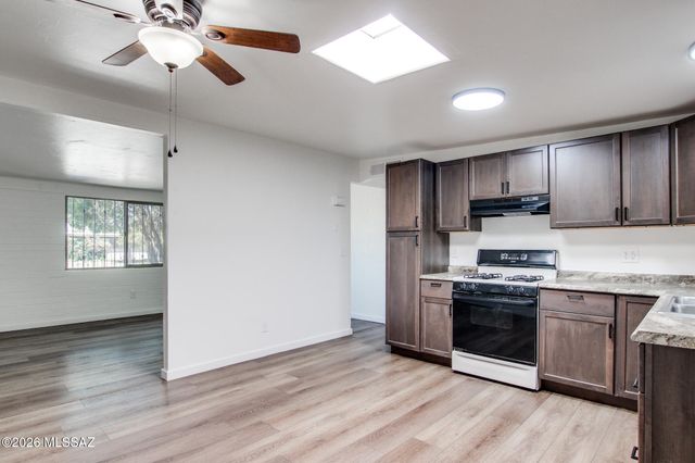 3550 E 32nd Street, Tucson, AZ 85713