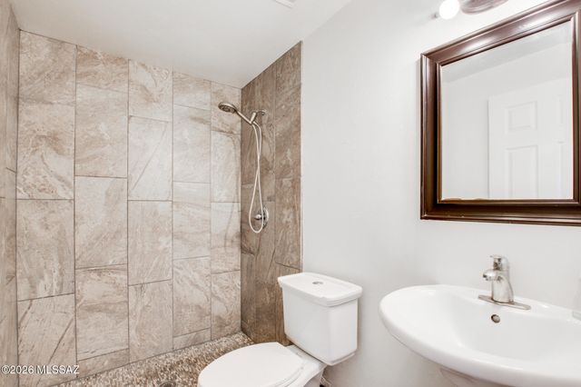 3550 E 32nd Street, Tucson, AZ 85713