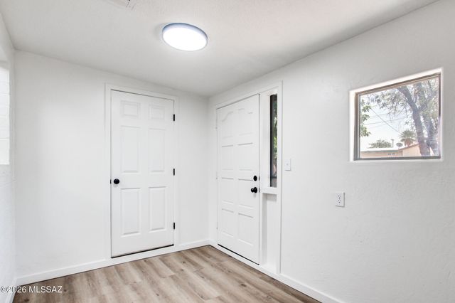 3550 E 32nd Street, Tucson, AZ 85713