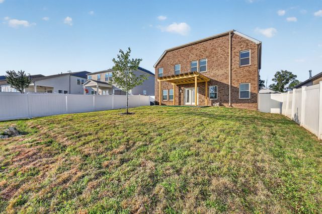 311 Cedar Glade Ct, Lebanon, TN 37090