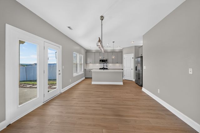 311 Cedar Glade Ct, Lebanon, TN 37090