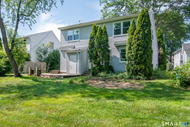 40 Kingsbury Lane, Glastonbury, CT 06033