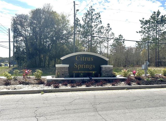 1639 W PENDLETON STREET, Dunnellon, FL 34434