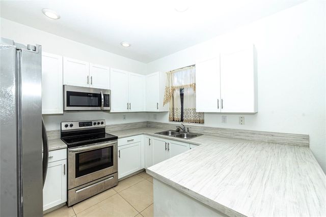 20920 NE 8th Avenue, Miami, FL 33179