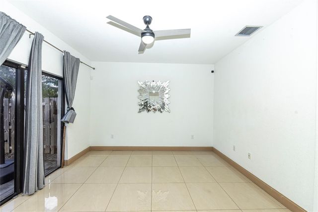 20920 NE 8th Avenue, Miami, FL 33179