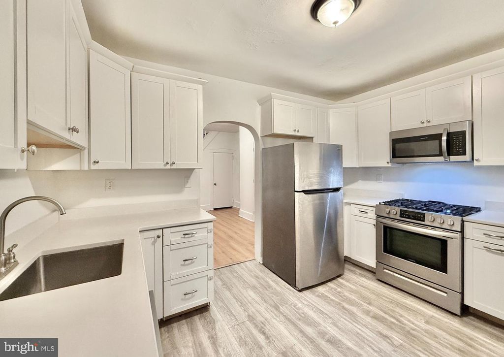 310 WATER ST, GLOUCESTER CITY, NJ 08030 — exterior
