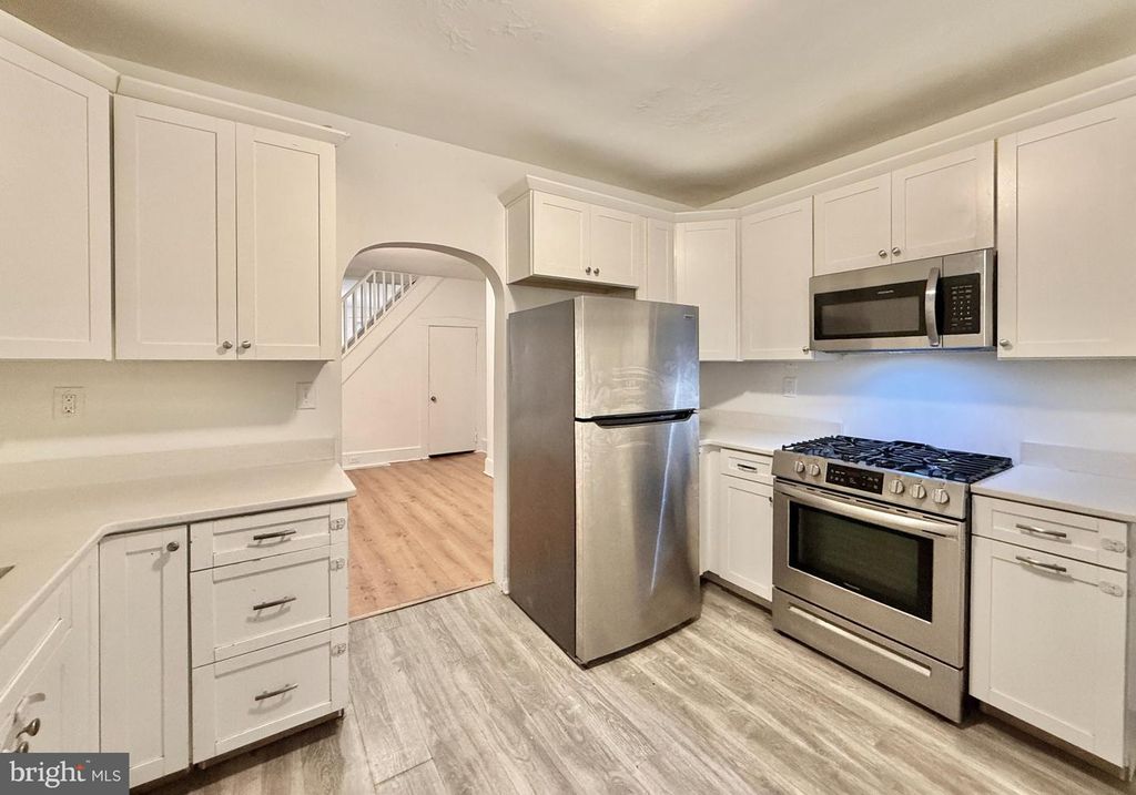 310 WATER ST, GLOUCESTER CITY, NJ 08030 — photo 3