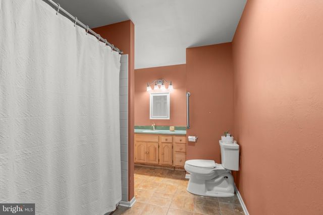 2 CORKERY LN, Medford, NJ 08055