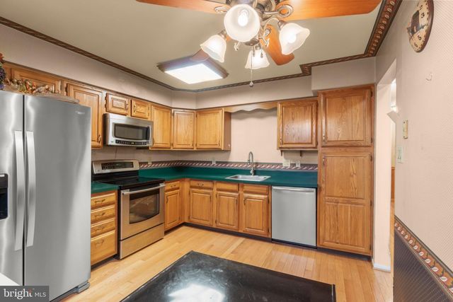 2 CORKERY LN, Medford, NJ 08055