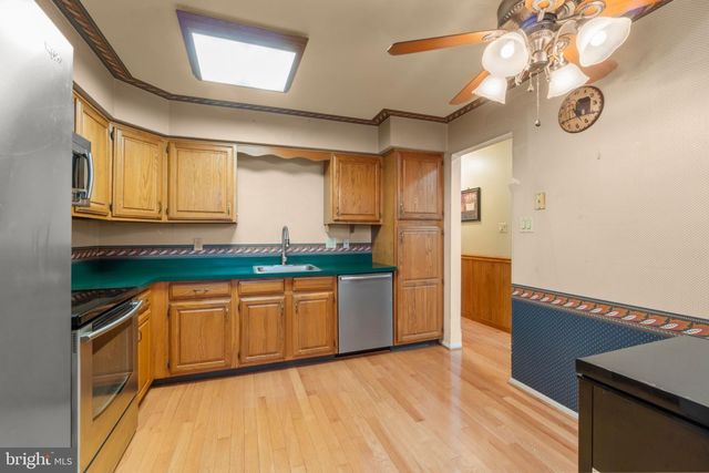 2 CORKERY LN, Medford, NJ 08055