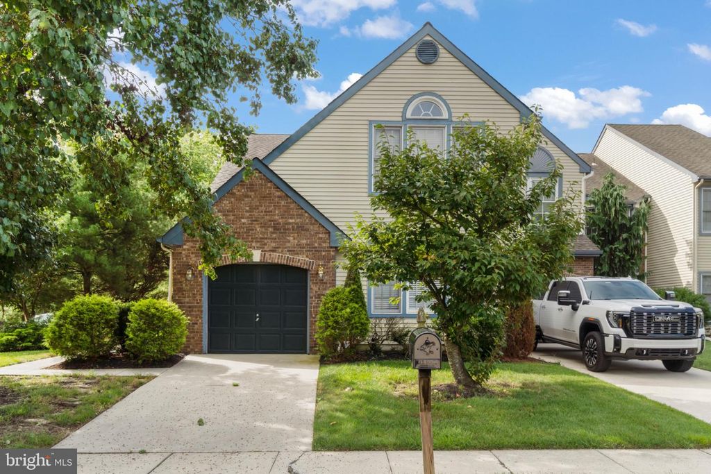 2 CORKERY LN, Medford, NJ 08055
