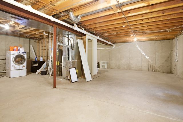 3019 Nantucket Drive, Joliet, IL 60435