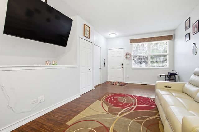 3019 Nantucket Drive, Joliet, IL 60435