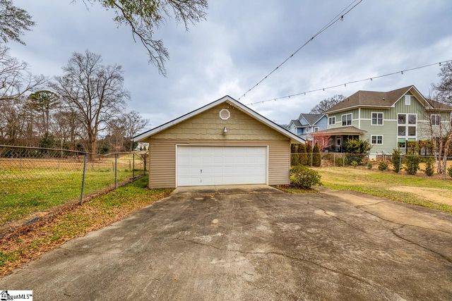 228 Brookdale Avenue, Greenville, SC 29607