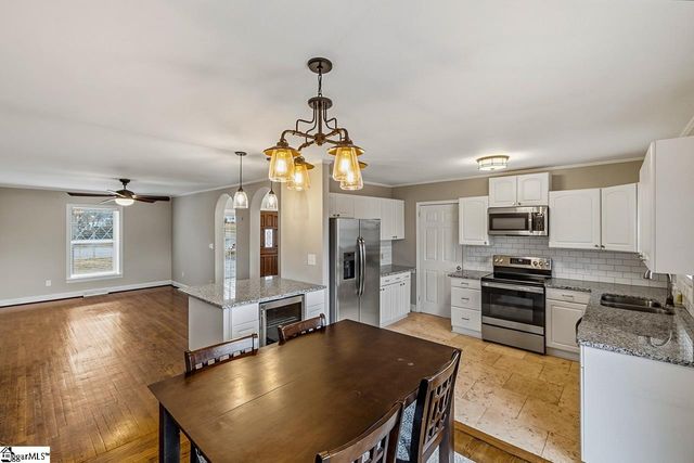 228 Brookdale Avenue, Greenville, SC 29607