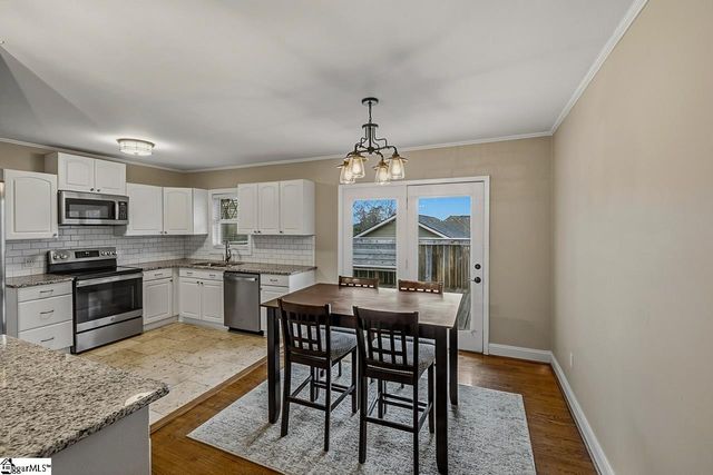 228 Brookdale Avenue, Greenville, SC 29607