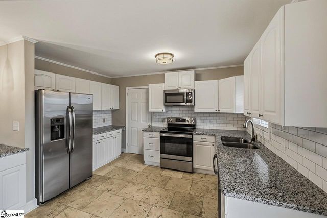 228 Brookdale Avenue, Greenville, SC 29607