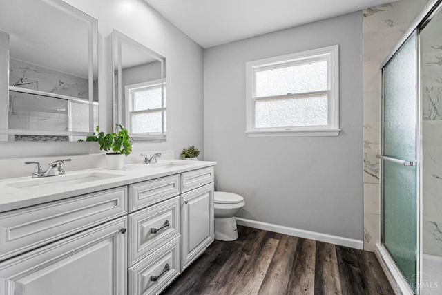 9377 Dundee Dr, West Chester, OH 45069
