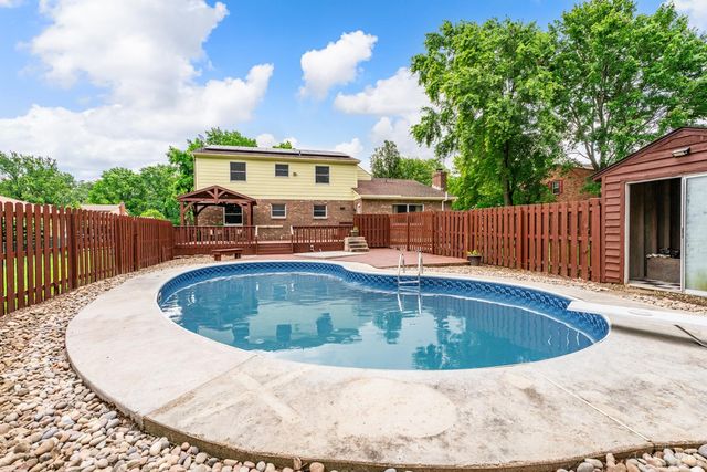 9377 Dundee Dr, West Chester, OH 45069