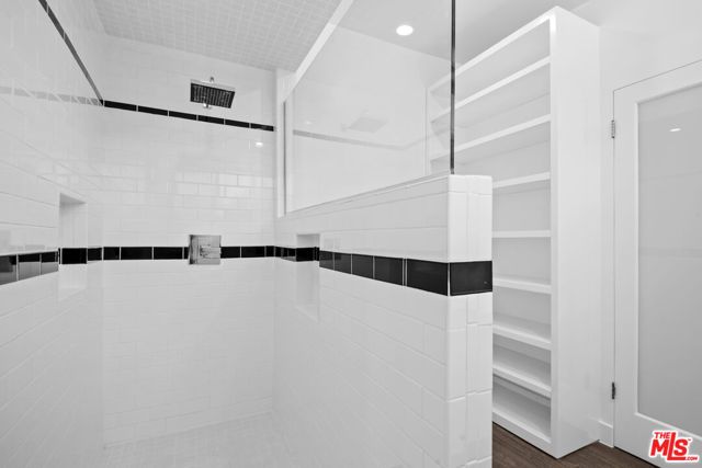 11770 Chenault Street, Los Angeles, CA 90049