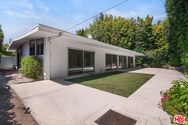 11770 Chenault Street, Los Angeles, CA 90049