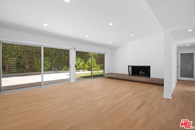 11770 Chenault Street, Los Angeles, CA 90049