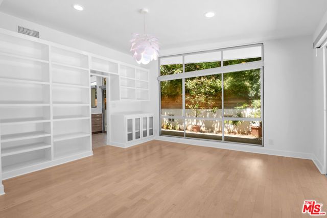 11770 Chenault Street, Los Angeles, CA 90049