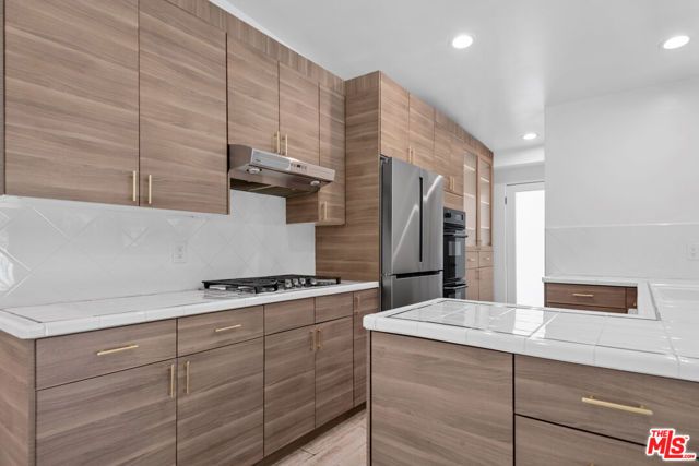 11770 Chenault Street, Los Angeles, CA 90049
