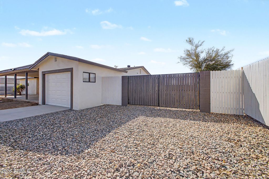 32234 N CENTER Street, Wittmann, AZ 85361 — photo 4