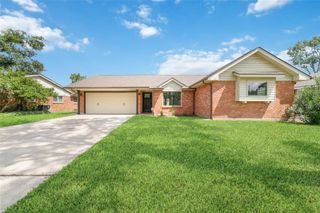 5418 Poinciana Drive, Houston, TX 77092