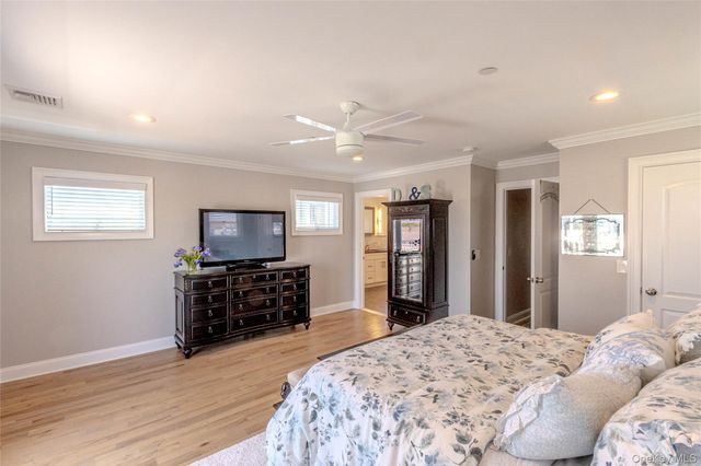 19 Pershing Avenue, Babylon, NY 11702