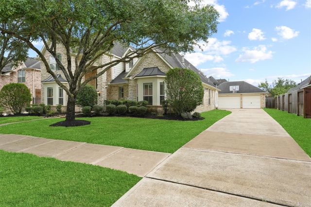 2818 Shallow Springs Court, Manvel, TX 77578